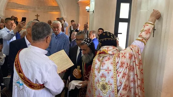 cumhuriyet-tarihinin-ikinci-kilisesi-midyatta-dualarla-ve-ibadete-acildi-1715582793981.jpg