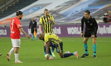 Fenerbahçe - Gaziantep FK maçında tartışılan pozisyon... Mete Kalkavan golü iptal etti!