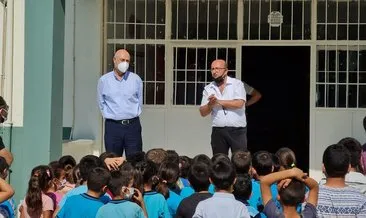 Tarsus Alifakı İlkokulu öğrencilerinden Başkan Kaya’ya ’Teşekkür Plaketi’