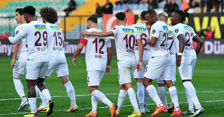 Hatayspor 3 puanı tek golle aldı! Demirel’in takımı kümeden uzaklaştı...