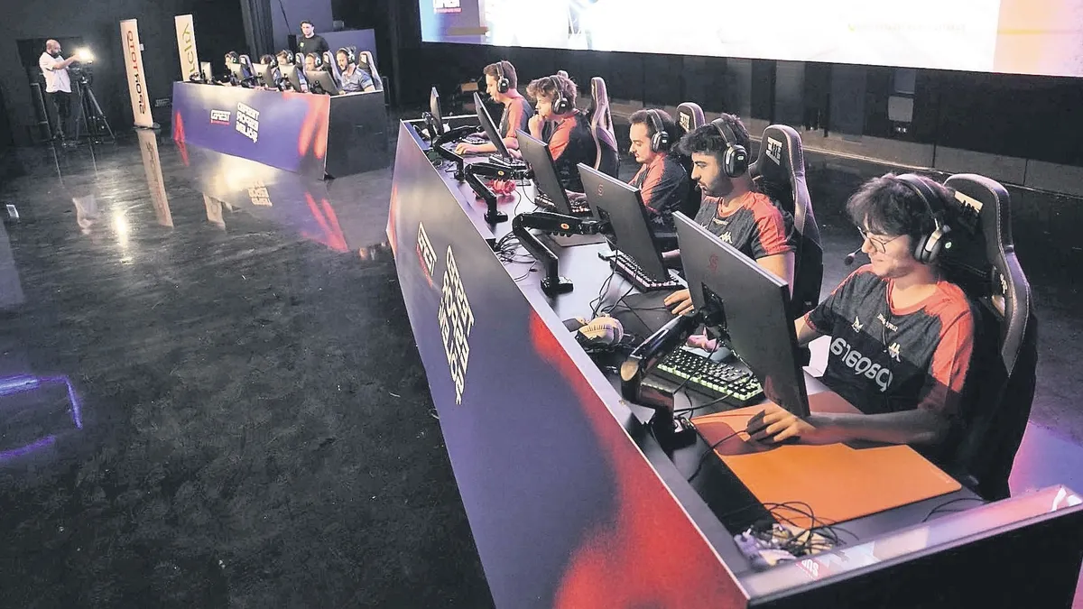 Arka odadan arena ışıklarına