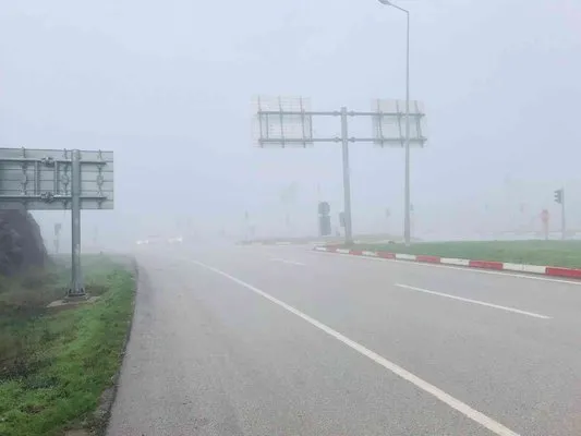 Çan’da sis sürücülere zor anlar yaşattı
