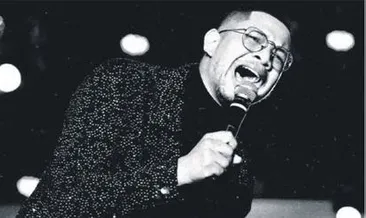 Sahnede kalp krizi geçirdi