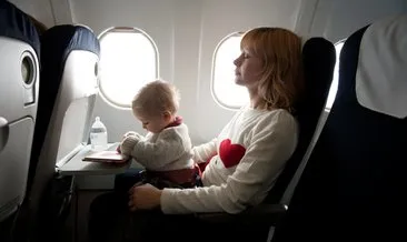 Bebeginizle stresten uzak bir uçak yolculugu için 8 öneri