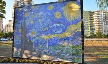 Van Gogh’un ’Yıldızlı Gece’sine mozaikli yorum