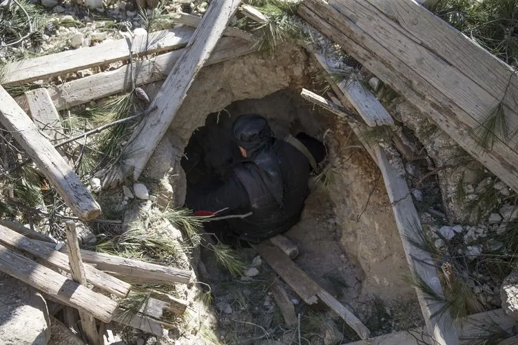Afrin’de PYD/PKK’nın yerin 4 metre altında yaptığı tünel ağı bulundu