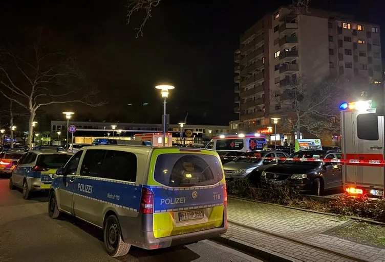 Son dakika: Almanya'da 2 ayrı cafeye silahlı saldırıda 8 kişi hayatını kaybetti