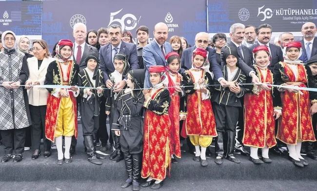ilim-yayma-vakfindan-15-okula-kutuphane-1778527290453.jpeg