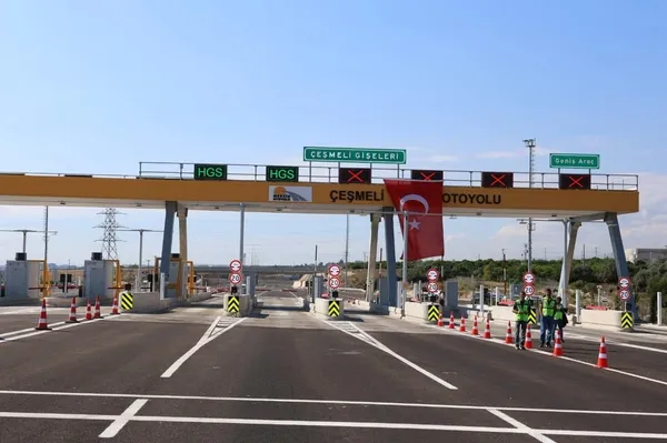 cesmeli-kizkalesi-otoyolu-trafige-acildi-25-3-saati-bulan-ulasim-18-dakikaya-dusuyor-1792417743864.jpg