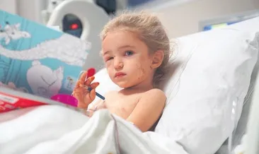 Elif parmağımı öyle sıkı tuttu ki..