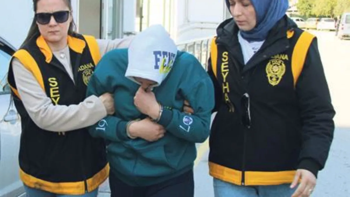 Eşini bıçakladı canına kıymaya çalıştı