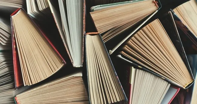 Sınıf Eş Anlamlısı Nedir? Sınıfın Eş Anlamı Olan Sözcük ve Cümle İçinde Kullanımı