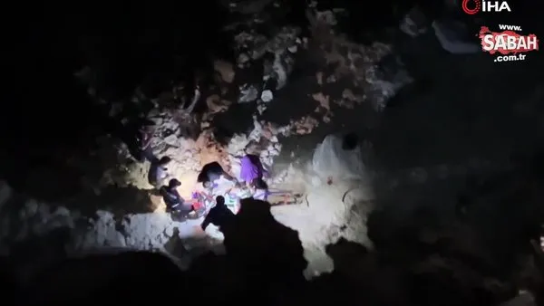 Bozcaada’da gün batımını izlemeye giden kadın gece yarısı uçurumdan düşerek yaşamını yitirdi | Video