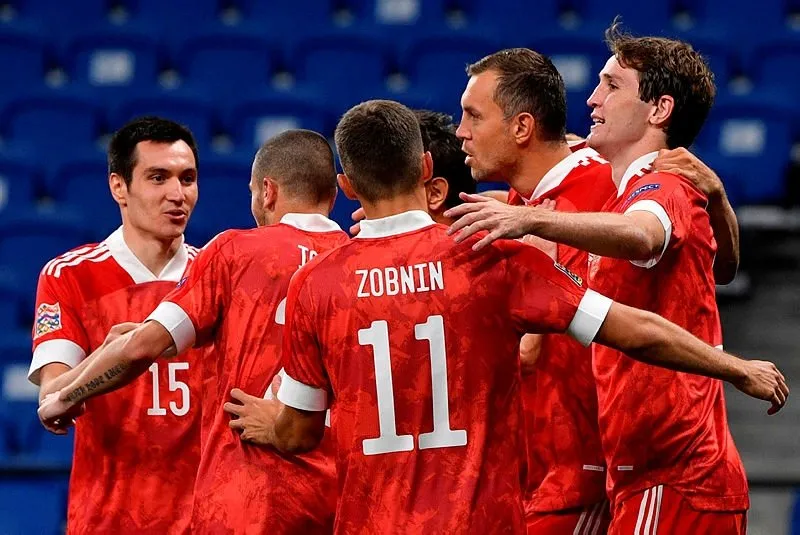 Rusya Milli Takımı'nın davetini reddetti! Yıldız futbolcudan şok karar -  Son Dakika Spor Haberleri