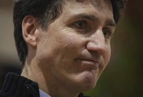 Trump’ın hamleleri Trudeau’yu yıktı: Kanada Başbakanı gözyaşlarına hakim olamadı