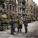 Doğu Almanya hükûmetine bağlı askeri güçler Batı Berlin’i karadan ablukaya aldı
