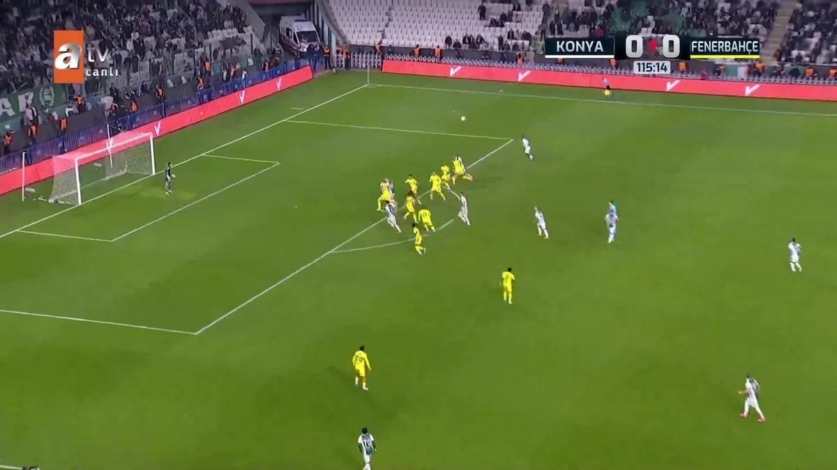 Konyaspor-Fenerbahçe maçında penaltı kararı! videosunu izle | Son Dakika Haberleri