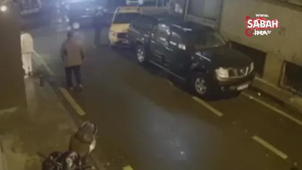 İstanbul’da şoke eden olay! Yürüyüşünü beğenmedi, bacağından vurdu | Video