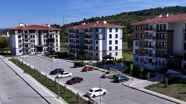 bakan-kurumdan-zonguldak-toki-paylasimi-kira-oder-gibi-ev-sahibi-oldular-1779702385868.jpg