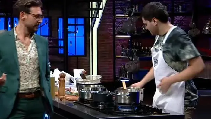 MasterChef yarışmacısı ne yapacağını şaşırdı, Danilo Şef’ten uyarı geldi! MasterChef son bölümde yangın paniği!