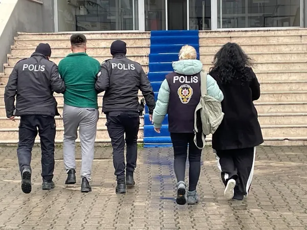 bircok-kisiyi-dolandiranlar-karabuk-polisinin-radarina-yakalandilar-1734196511124.jpg