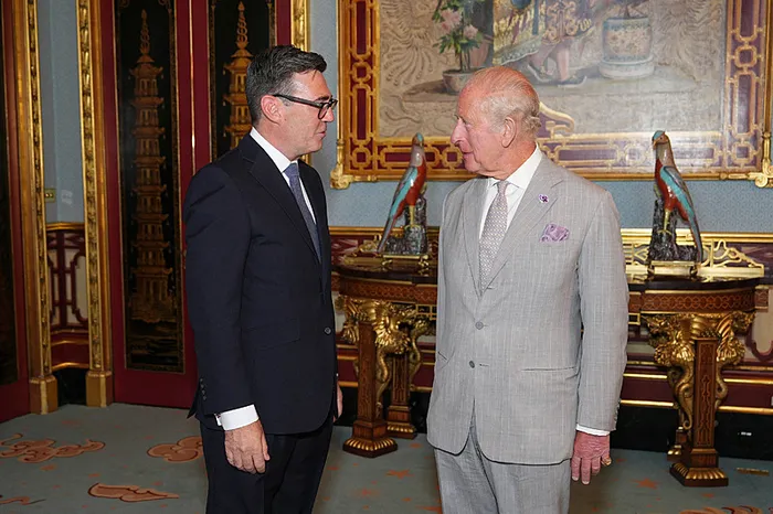 son-dakika-ingilterede-yeni-donem-resmen-basladi-andy-burnham-basbakan-oldu-1784547858410.jpeg SON DAKİKA| İngiltere’de yeni dönem resmen başladı: Andy Burnham Başbakan oldu