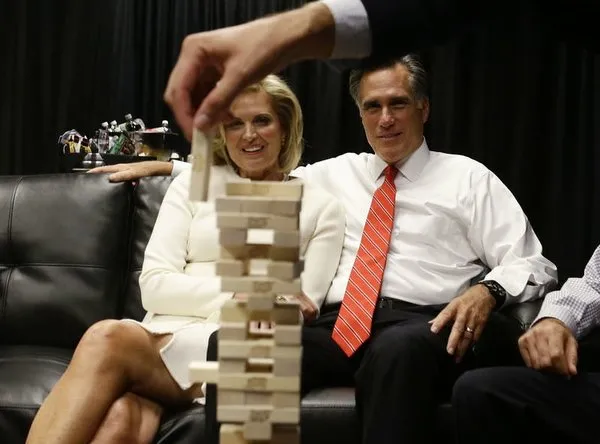 Obama, Romney kozlarını paylaştı
