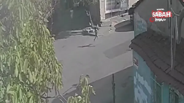 Ümraniye’de yolun karşısına geçmek isteyen çocuğa otomobil çarptı! Kaza anı kamerada | Video