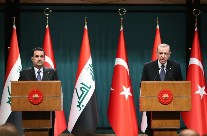 son-dakika-baskan-erdogan-bakanlarimizi-gorevlendiriyoruz-diyerek-duyurdu-yeni-ipek-yolu-olacak-1679416701665.jpg