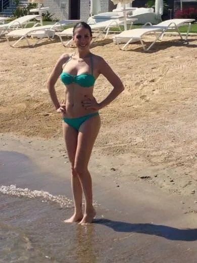 Tuğba Özerk sezonu Bodrum'da açtı
