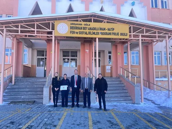 aihlsi-ogrencisi-didem-yilmaz-tubitak-bolge-birincisi-oldu-1710244497549.jpg