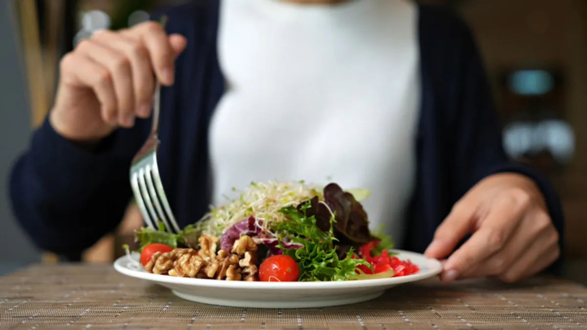 Hem zayıflatıyor hem kalbi koruyor! Sofraların şifa kaynağı antioksidan şampiyonu o sebze… Hem zayıflatıyor hem kalbi koruyor! Sofraların şifa kaynağı antioksidan şampiyonu o sebze…