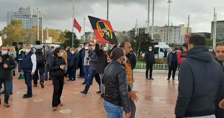 Taksim’de Atatürk’ü anma töreninde CHP’ye protesto! Ben de CHP’liyim sizden utanıyorum