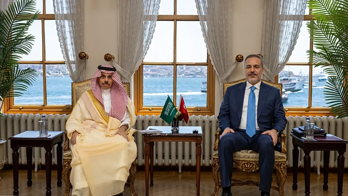 Dışişleri Bakanı Fidan, Suudi Arabistan Dışişleri Bakanı ile başbaşa görüştü