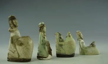 Mısır’dan Anadolu’ya uzanan 2 bin 700 yıllık koku kapları İzmir Arkeoloji Müzesinde