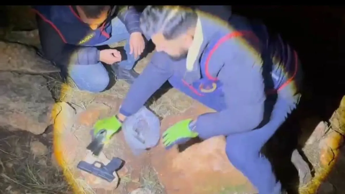 Kardeş katili dizinin çevrildiği bağ evinde yakalanmış Kardeş katili dizinin çevrildiği bağ evinde yakalanmış