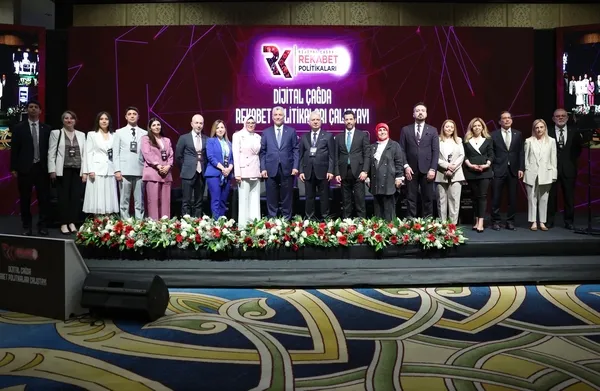 yapay-zeka-pazarinda-13-milyar-dolarlik-hacim-bakan-bolat-2032-hedefini-acikladi-1782463477328.jpg