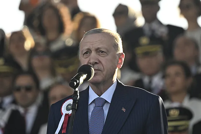 son-dakika-baskan-erdogan-teror-orgutu-kipirdayamaz-halde-1719335893639.jpeg SON DAKİKA| Başkan Erdoğan: Terör örgütü kıpırdayamaz halde