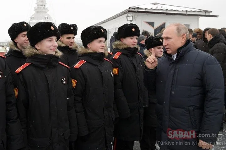 Putin yine şaşırttı! Önce dua etti ardından ateşledi