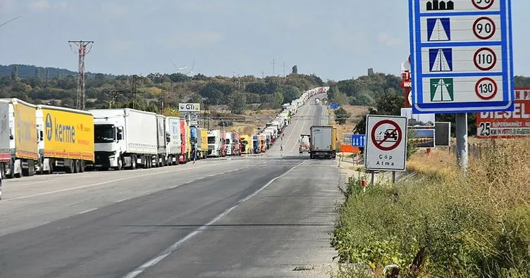 Edirne’den Bulgaristan’a açılan Hamzabeyli Sınır Kapısı’nda, günlük TIR çıkış rekoru kırıldı