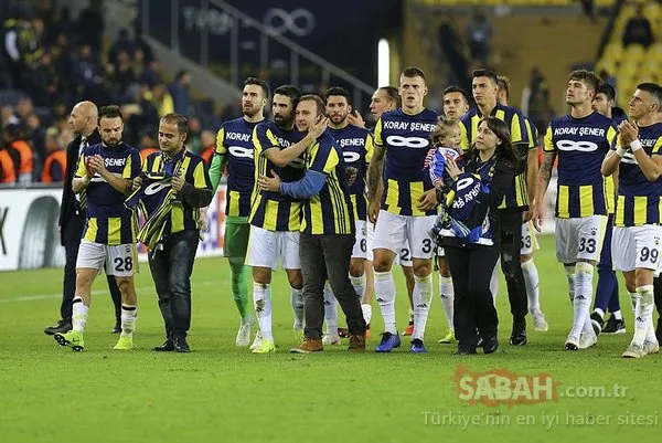 Fenerbahçeli futbolcular Koray Şener'i unutmadı