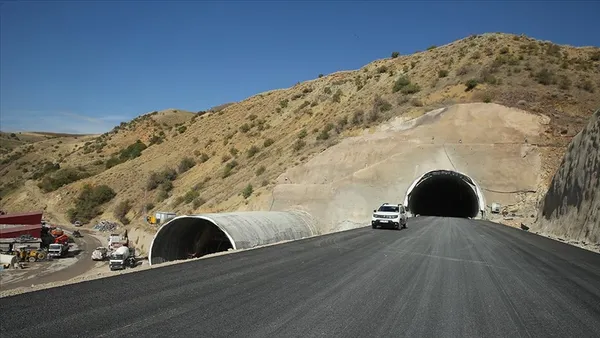 35-dakikalik-yol-10-dakikaya-dusuyor-bir-zamanlar-girilmez-denilen-sehre-dev-yatirim-1781954451186.png