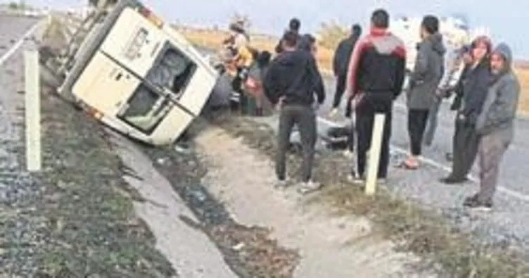 Patates işçilerini taşıyan araç kaza yaptı
