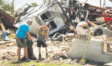 ABD’yi hortum vurdu: 5 ölü