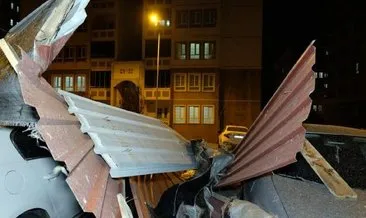 Bingöl’de şiddetli rüzgar: Çatılar uçtu 5 araç zarar gördü #bingol