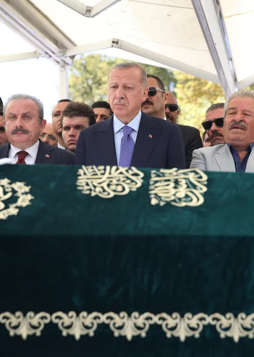 Şule Yüksel Şenler son yolculuğuna uğurlandı