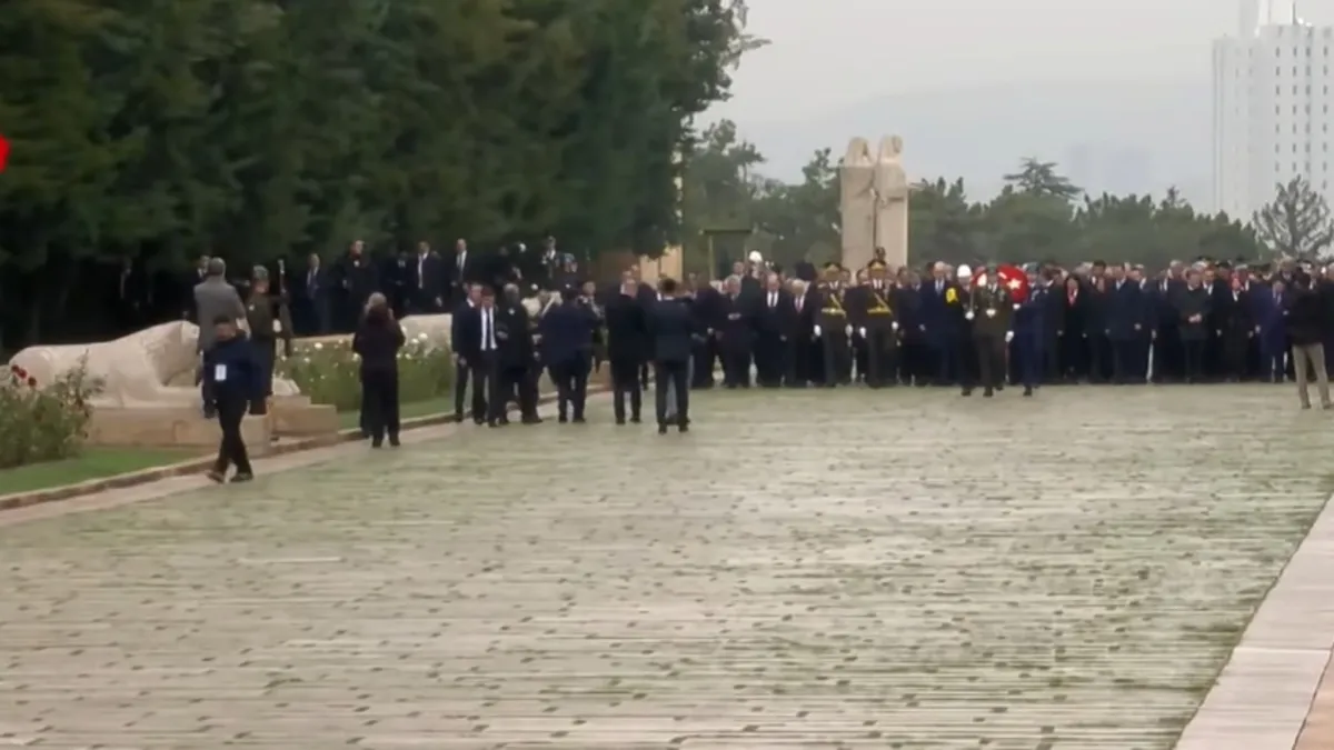 Cumhuriyet’in 103. Yılı… Başkan Recep Tayyip Erdoğan Anıtkabir’i ziyaret ediyor…