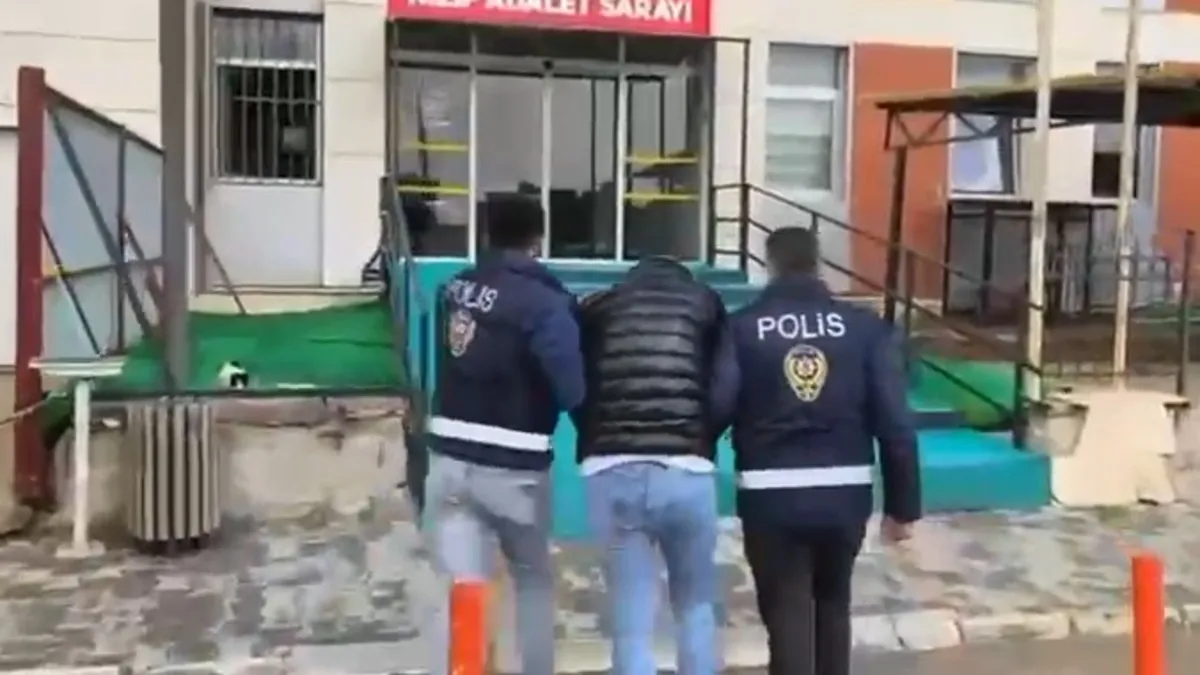 Gaziantep’te dolandırıcılık şüphelisi tutuklandı! 59 milyon TL’lik haksız kazanç elde etmiş… Gaziantep’te dolandırıcılık şüphelisi tutuklandı! 59 milyon TL’lik haksız kazanç elde etmiş…