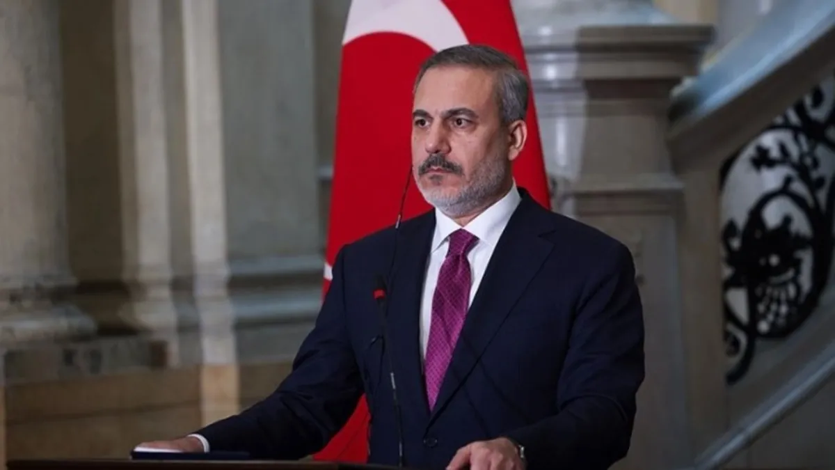 Bakan Fidan, Fransız ve BAE’li mevkidaşlarıyla telefonda görüştü Bakan Fidan, Fransız ve BAE’li mevkidaşlarıyla telefonda görüştü