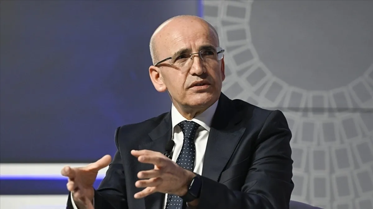 Bakan Şimşek'den iş gücü mesajı: Kayıtlı istihdam kamu maliyesine katkı sağlıyor